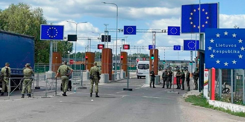 Литовская сторона перекрыла движение в пункте пропуска Мядининкай