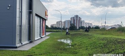 Превью фото к статье В Грандичах открылся новый продуктовый магазин. Добраться к нему непросто. В чем дело?...