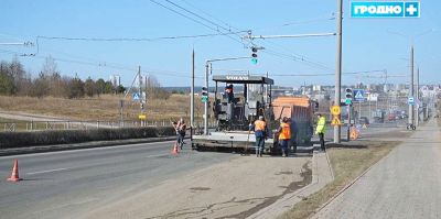 Дорогу по улице Маслакова ремонтируют – частично перекрыто движение