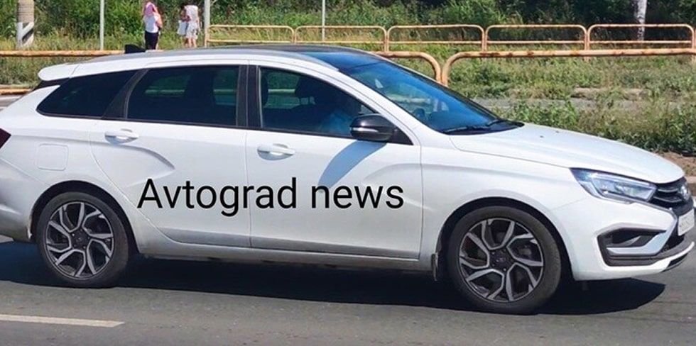 Новую версию универсала Lada Vesta заметили на испытаниях