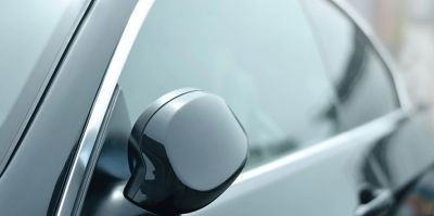 Супруги из Гродно приехали в столицу на концерт, но поругались. Выпив, мужчина пошел громить автомобили в чужом дворе