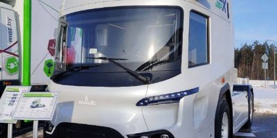 Тягач будущего МАЗ-X заметили на дороге