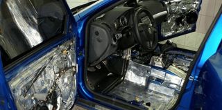 Шумоизоляция – хорошая штука, но подойдет не всем. Автоэксперт рассказал о минусах дополнительной шумоизоляции