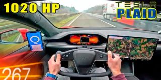 Tesla Model S Plaid делает разгон до 260 км/ч по автобану похожим на игру