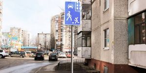 Две женщины не поделили дорогу в Гродно. Наезд есть – травм нет. Водителя привлекут за создание аварийной обстановки