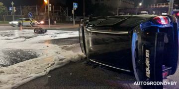 Превью фото к статье Мотоциклист ударом перевернул автомобиль: серьезное происшествие в Гродно. Репортаж...