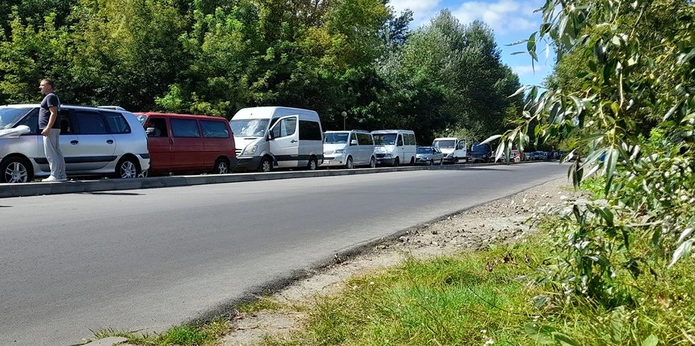 "Толик" – это не только мужское имя, но и боль тех, кто пересекает границу. О чем речь?