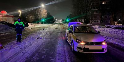 Лида: ночью девушка внезапно пошла через дорогу вне перехода и была сбита автомобилем такси