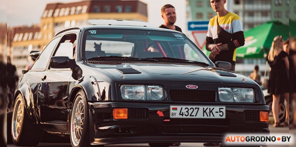 В Беларуси собрали реплику Ford Sierra Cosworth RS500. Проект назвали "Беззубиком"!