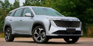 Новый Geely Atlas Pro уже приехал в Беларусь. Чем он хорош и сколько стоит?