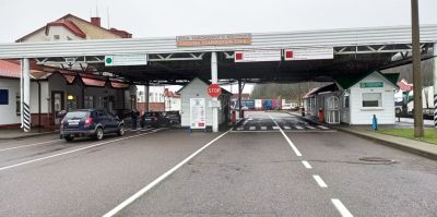 Белорусам рекомендовали ехать в Польшу через Литву. В чем причина?