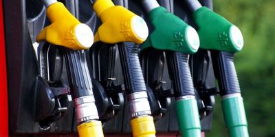 "Бизнес" на солярке обернулся сроком – и продавцу, и покупателю. Одному из них пришлось расстаться с Mercedes