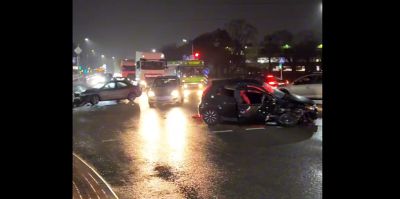 У "Евроопта" на Победы – очередное серьезное ДТП. Скорую вызывали для женщины-водителя и ее пассажирки