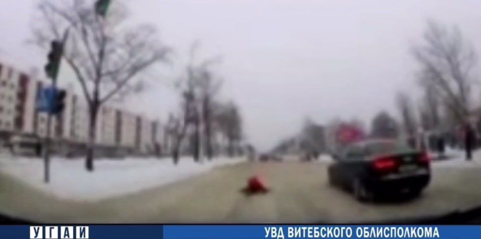 В Витебске 10-летняя девочка попала под колеса двух автомобилей