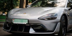 У минчанина "сгорела" уникальная Xiaomi SU7 Ultra. Сегодня машина живет в автосервисе в России, а лизинговые платежи исправно начисляются