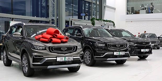 Недопонимание или конфликт? Белорус уверен, что ему продали новый Geely Atlas Pro с дефектом