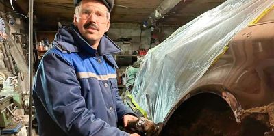 Как парень из Гродно стал звездой ТикТок: играет автомеханика и Феликсовича из колхоза. Это все Александр Махонько