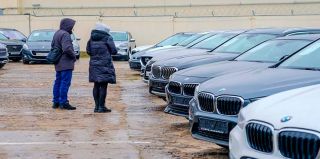 «Покупатель дал продавцу деньги перед покупкой автомобиля, а потом передумал. Нужно ли возвращать эти деньги?» – такой вопрос поступил в "Защиту прав Беларуси"