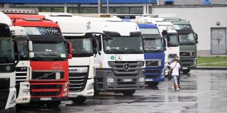 Белорусским автоперевозчикам разрешили наличные расчеты в валюте