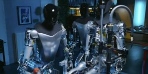 На заводе Tesla робот напал на человека