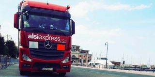 «Даже если будут грабить, я не выйду из кабины! ». Дальнобойщица из Гродно рассказала о рабочих буднях в Европе