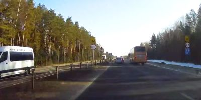 Погоня со стрельбой в Беларуси: водитель BMW не пожалел свой автомобиль для остановки пьяного угонщика