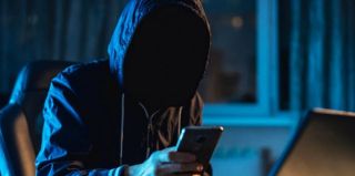 "Нельзя хранить дома свыше 1000 рублей", – сообщили по телефону пенсионерке из Гродно и вызвали такси. Что было дальше?