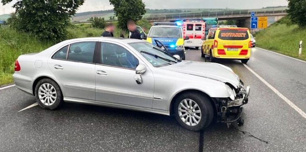 В Германии пьяный белорус на Mercedes совершил "камикадзе-тур": двое пострадавших, 6 разбитых авто