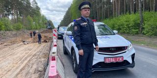 Во время реконструкции Р-99 строители обнаружили останки "полуторки" времен войны. А еще боеприпасы и сейф